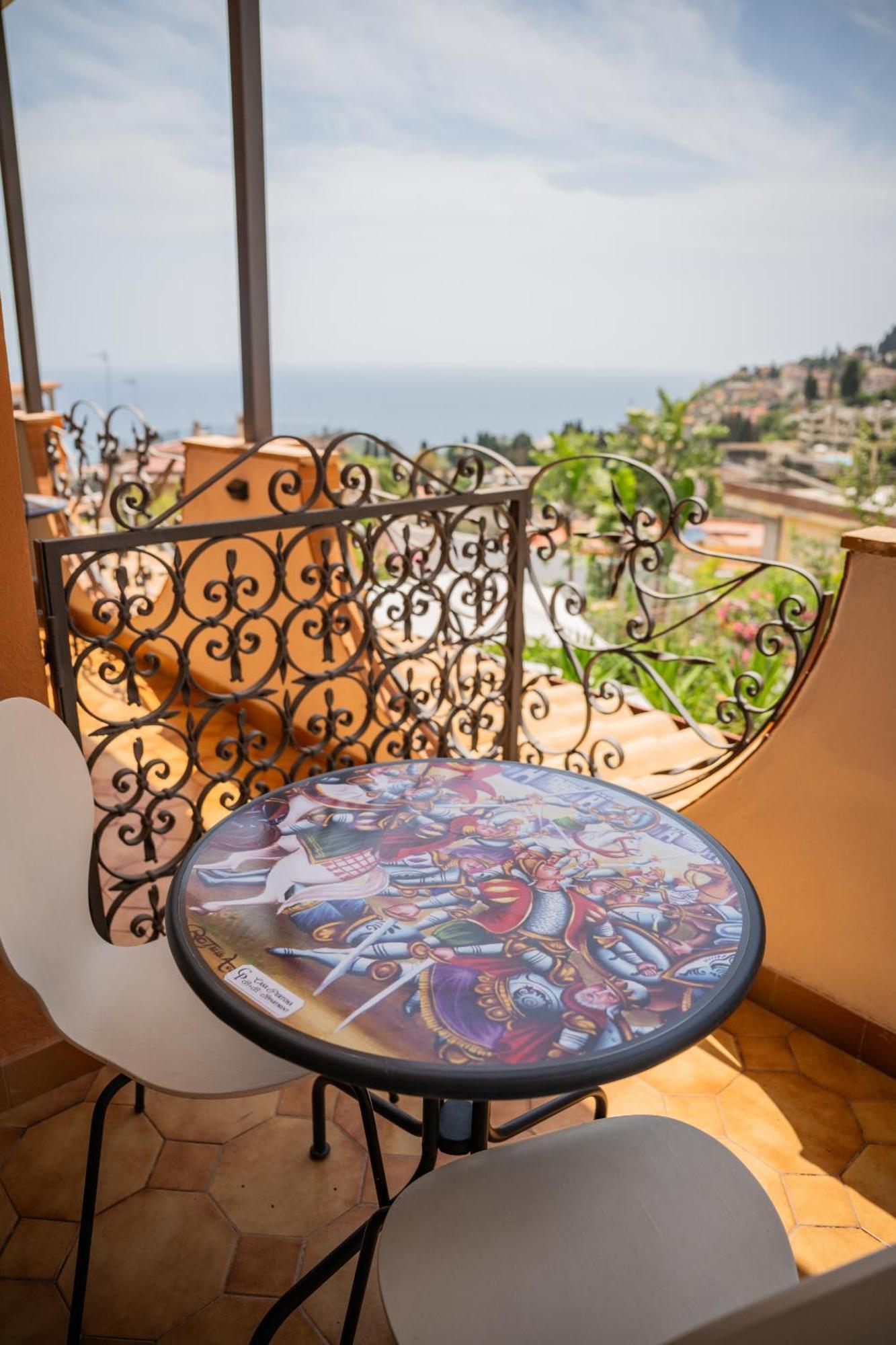 Bed and Breakfast Casa Pertosa Taormina Zimmer foto